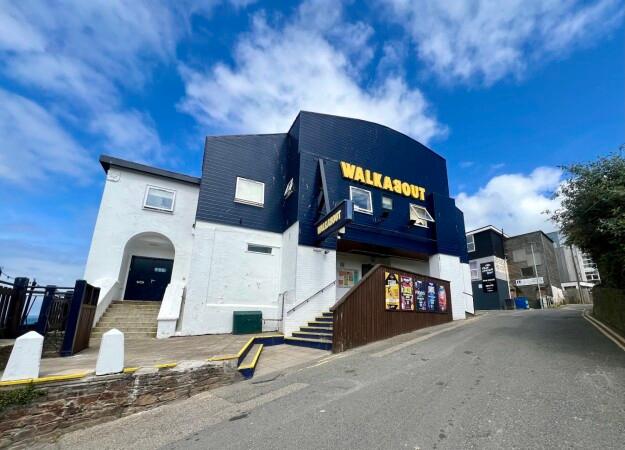 Best Sports Bars in Newquay - Walkabout Newquay