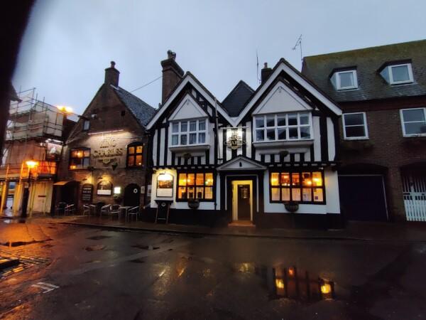 Best Sports Bars in Poole - King Charles Inn