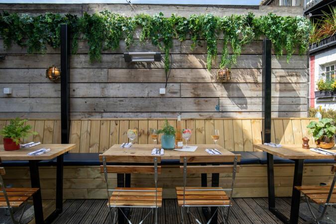 Best Sports Bars in London - The Latchmere