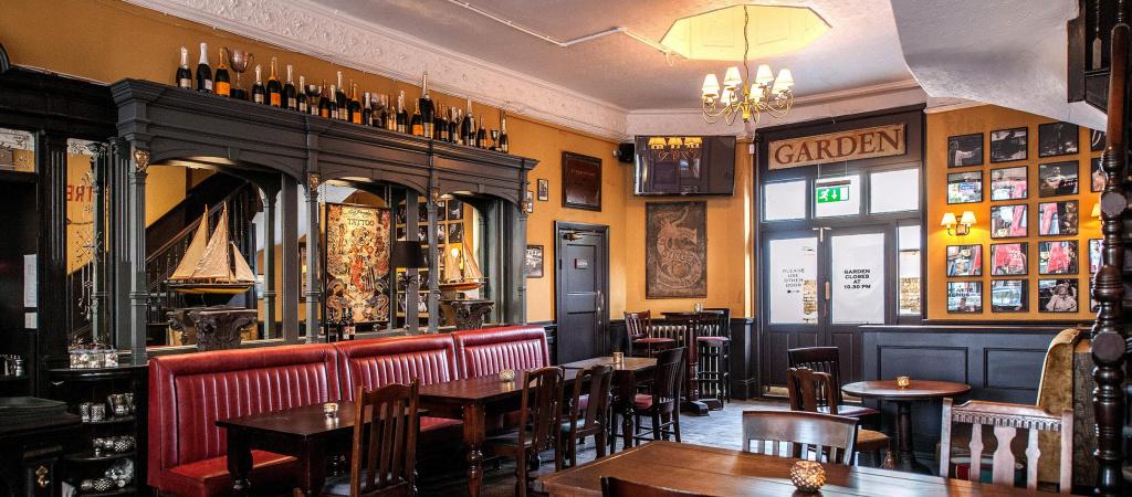 Best Sports Bars in London - The Latchmere