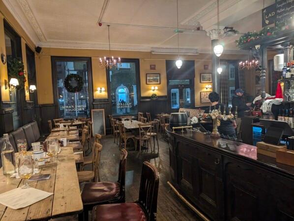 Best Sports Bars in London - The Latchmere