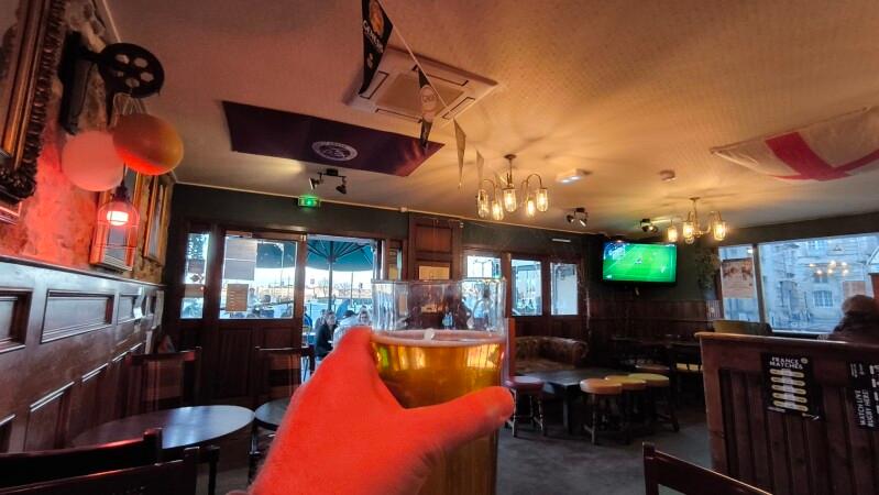 Les Meilleurs Bars à Bordeaux - The Charles Dickens Pub