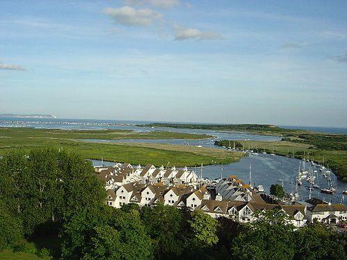 Discover the best sports bars in Christchurch ā where the match is live, the atmosphereās mighty, and thereās a proper pint waiting for you.