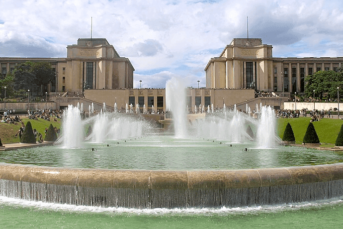 Du cĂŽtĂ© de Passy, La Muette ou TrocadĂ©ro, profitez dâun cadre Ă©lĂ©gant pour suivre les matchs de football, rugby et bien plus encore.